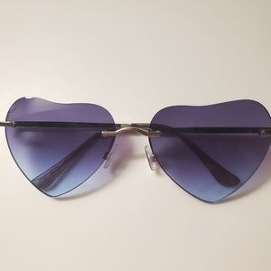 NYS COLLECTION.  Lolita Heart Shaped Blue Sunglasses.